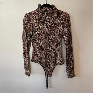 Wild Fable leopard print turtleneck bodysuit